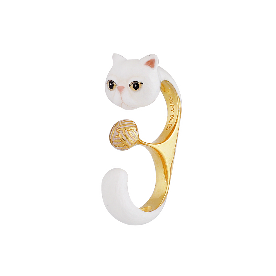 Cat Village The White Exotic Cat Ring
